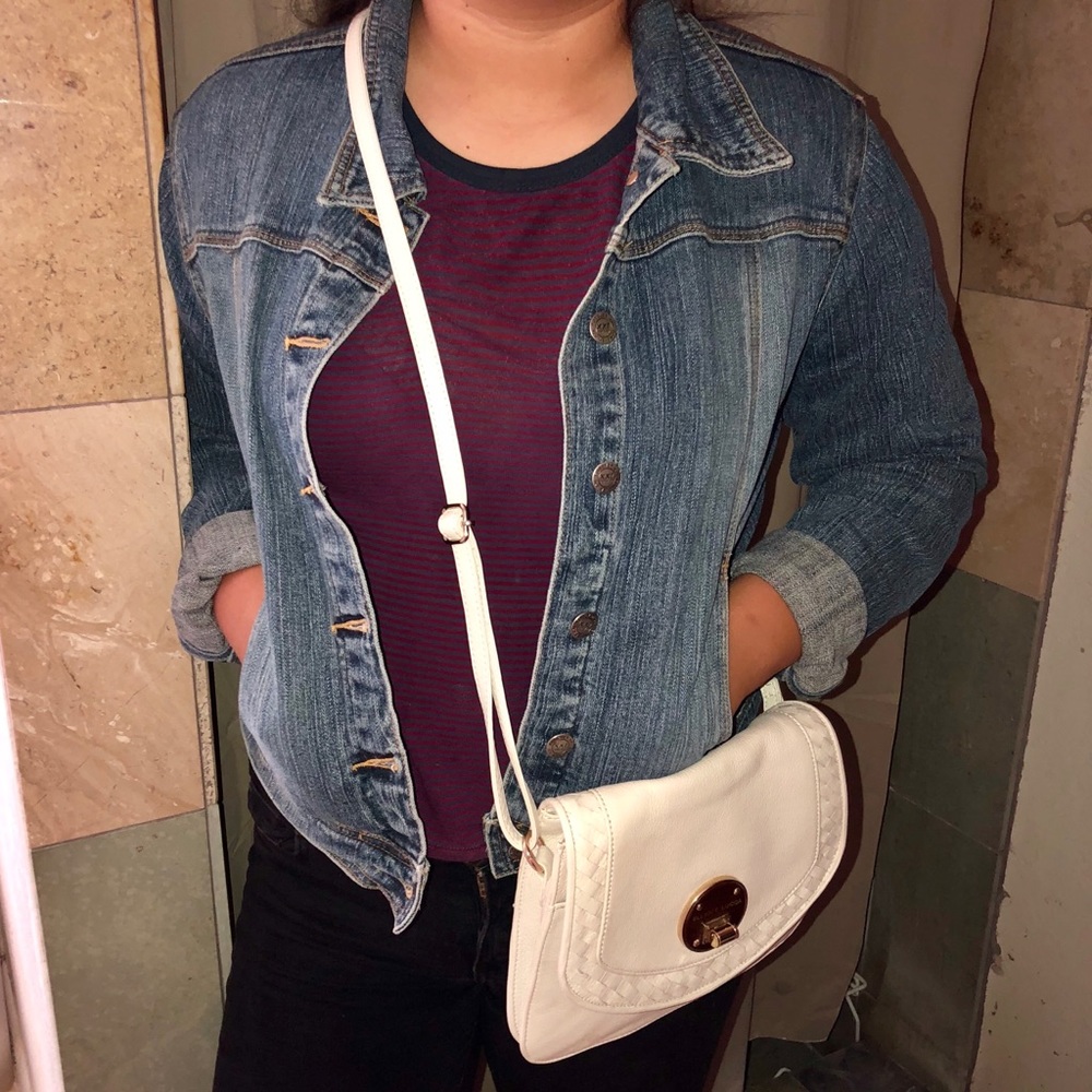 Elliott Lucca leather crossbody bag - Picture 8 of 8